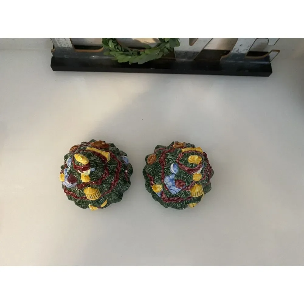 Hand Painted Christmas Trees FPD Macys Salt‎ & Pepper 1993 Hand Painted Vintage